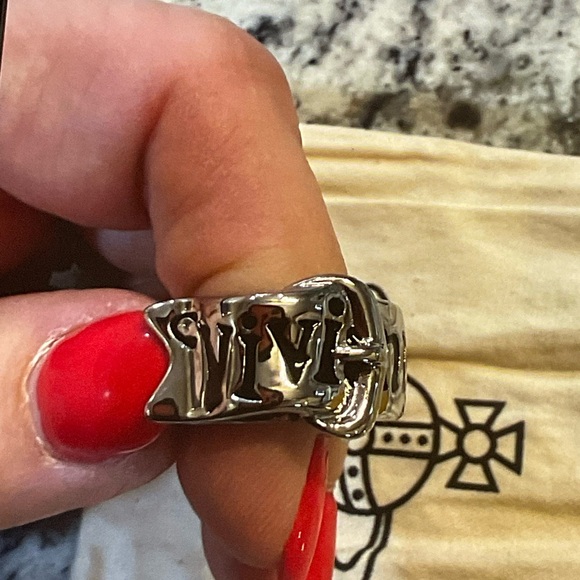 Vivienne Westwood Silver Ring - Picture 3 of 6